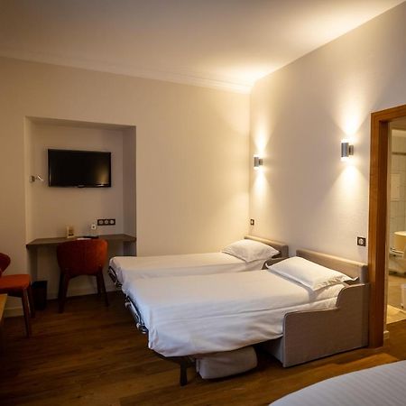 Logis Hotel De La Tour Ribeauvillé Eksteriør bilde